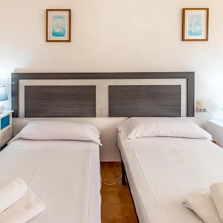 La Farella La Coma 65 Con Jardín Y Piscina Comunitaria * Gerona